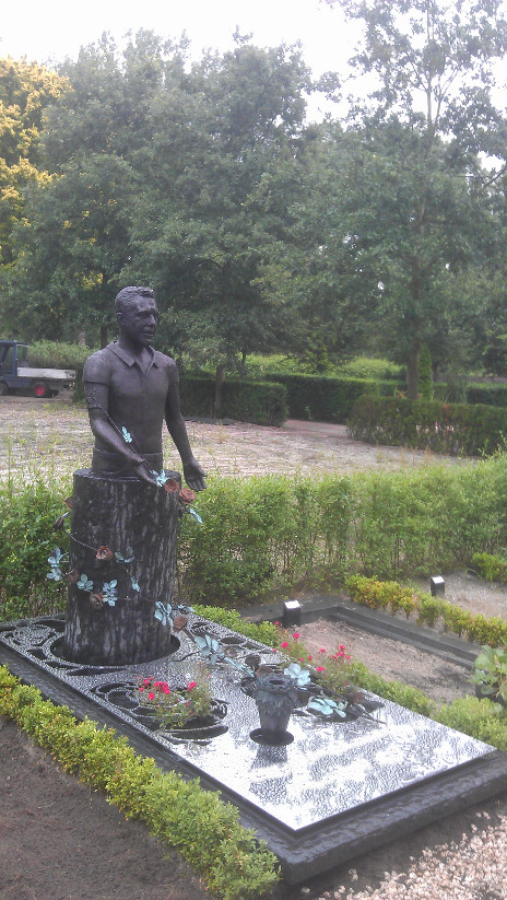 grafmonument staal
